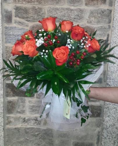 RAMO DE ROSAS